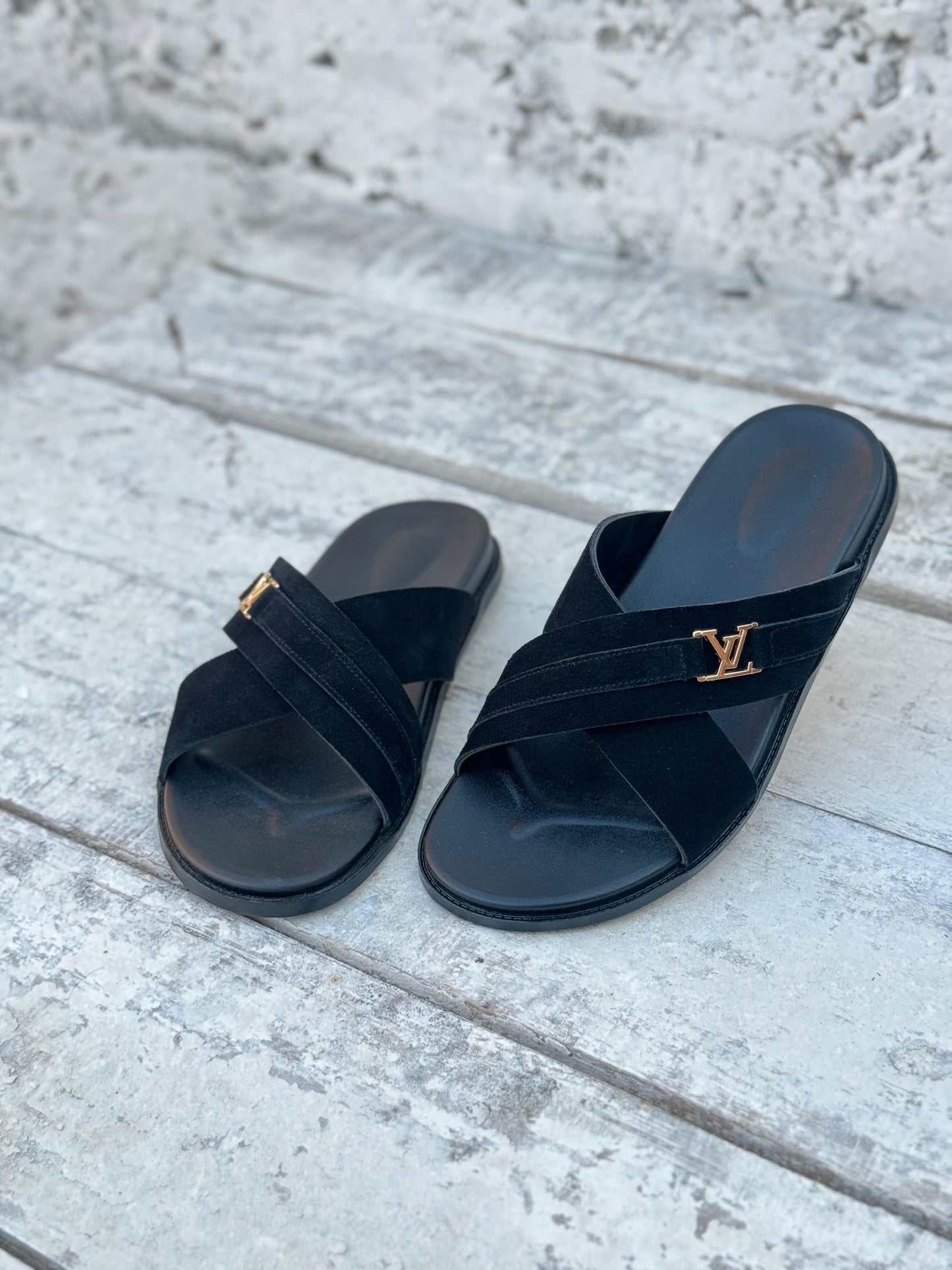 THE DAMEKA SUADE BLACK - 2474