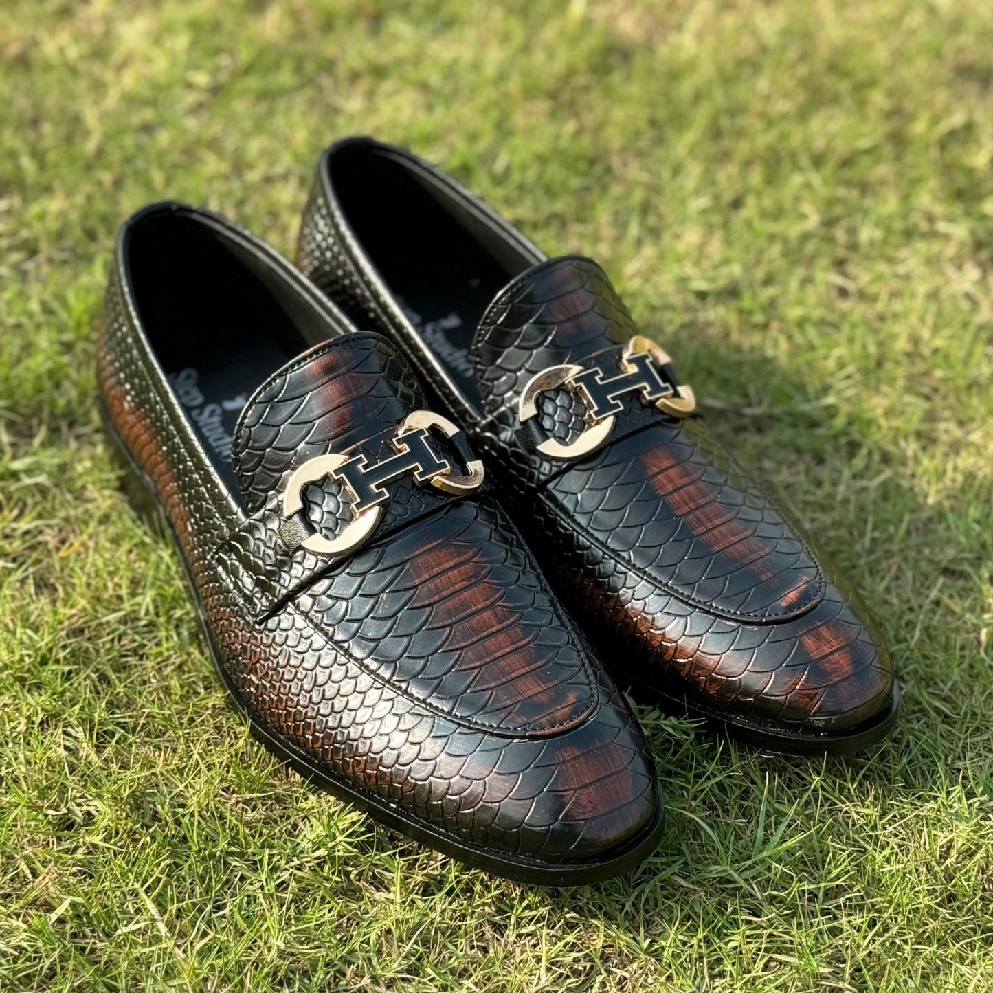 THE LANKER SHADED - 2551