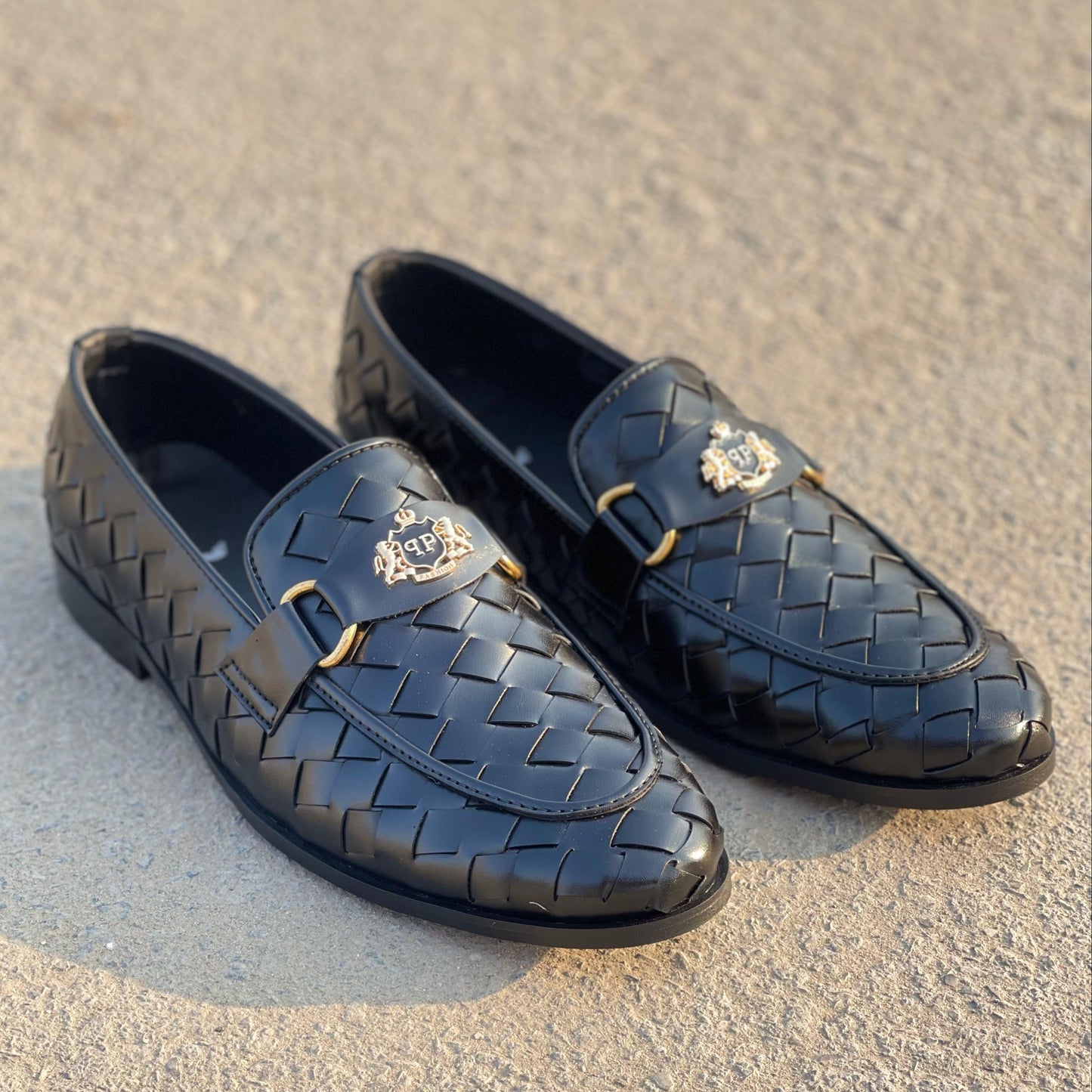 THE FENDED BLACK SS-2580