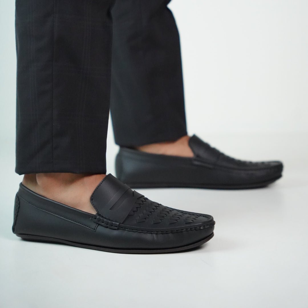 THE CRISSCROS BLACK Loafers SS-2472