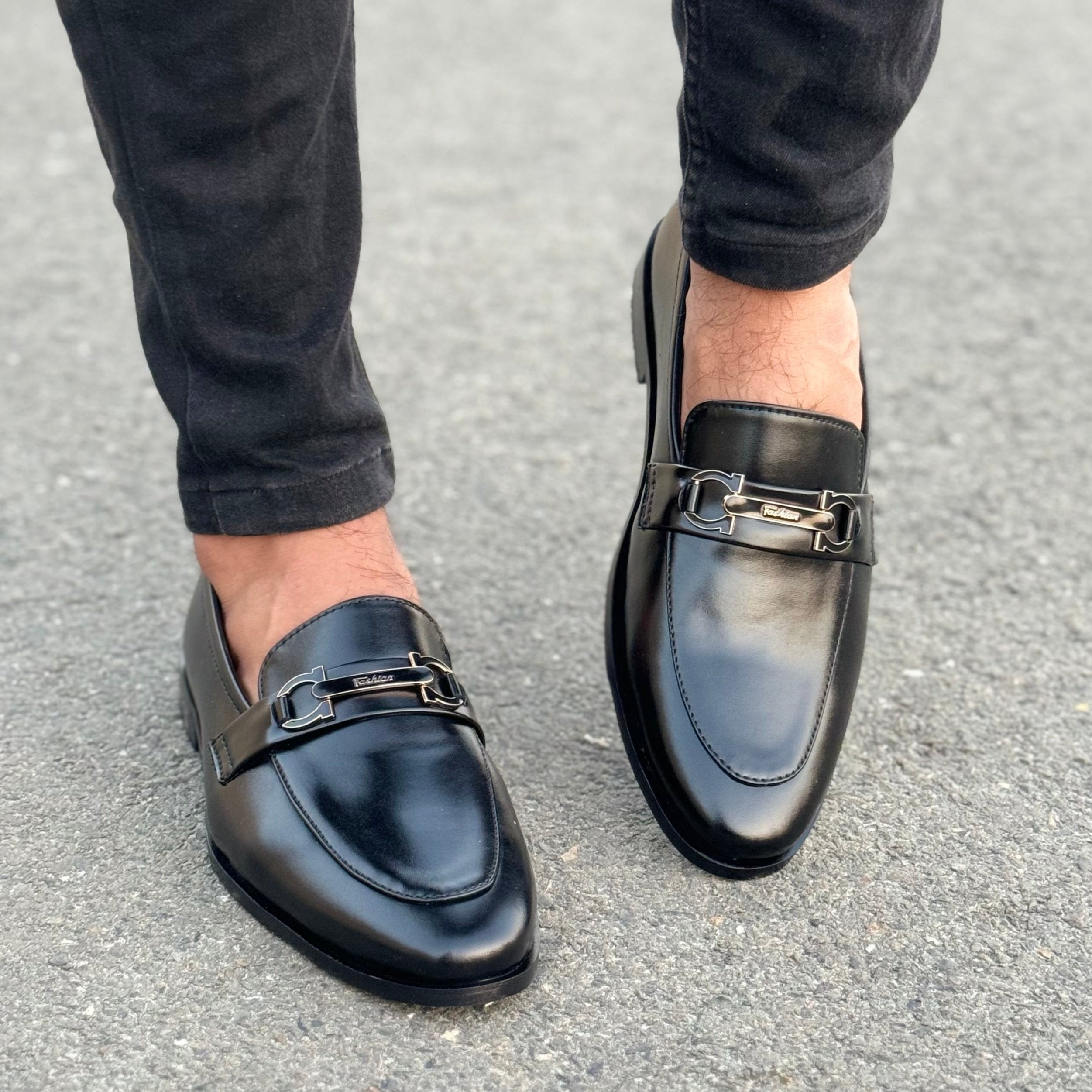 THE BUNORO BLACK SS-2527