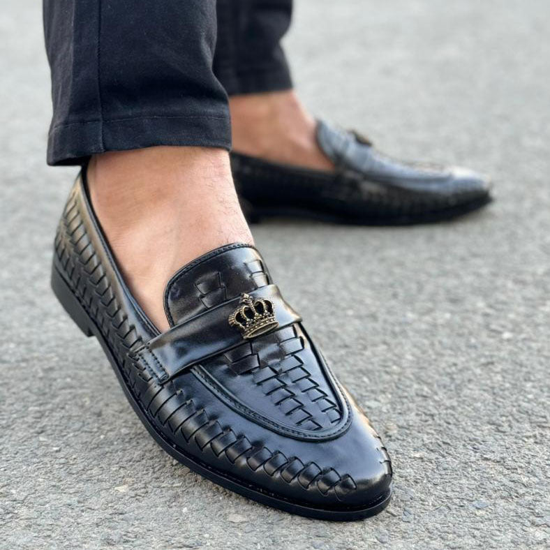 Comfortable Black Leather Shoes for Men Main image