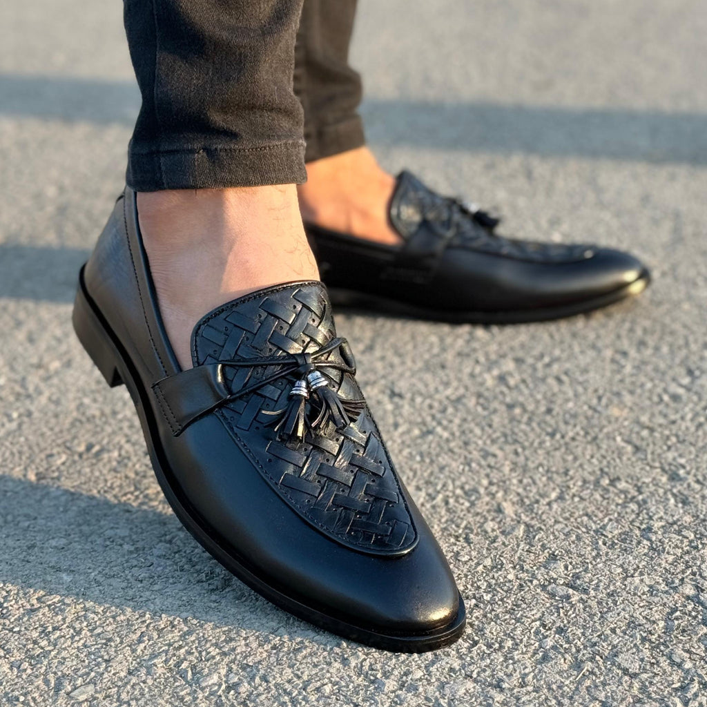 Ticus Black Leather Casual Shoes