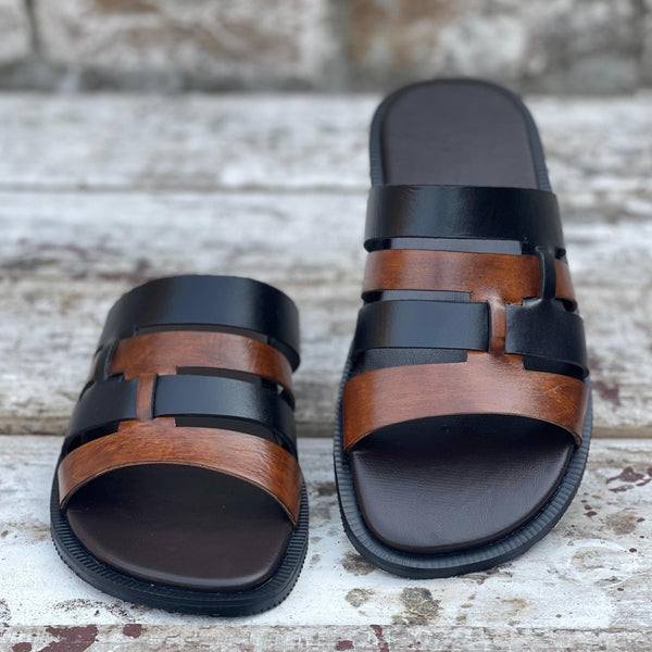 THE CASWELL CHAPPAL SS-2506