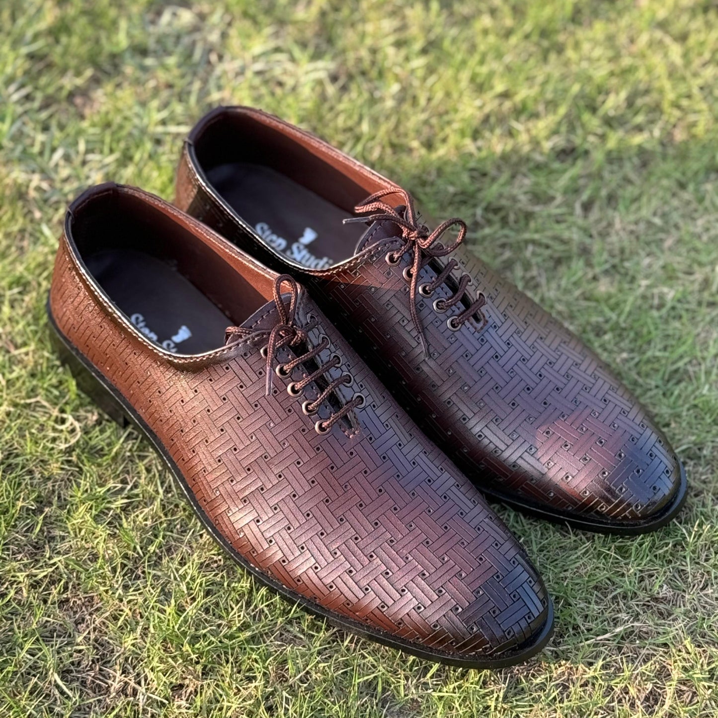 THE BROKE BROWN - 2544