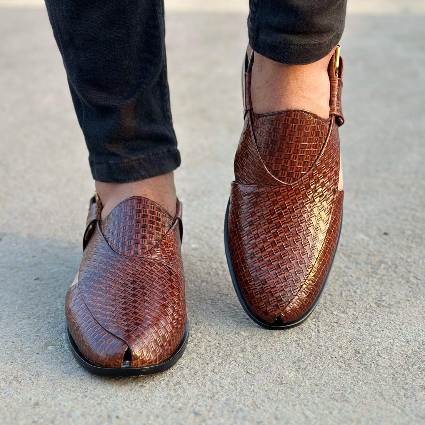 THE JERGI BROWN - 2584