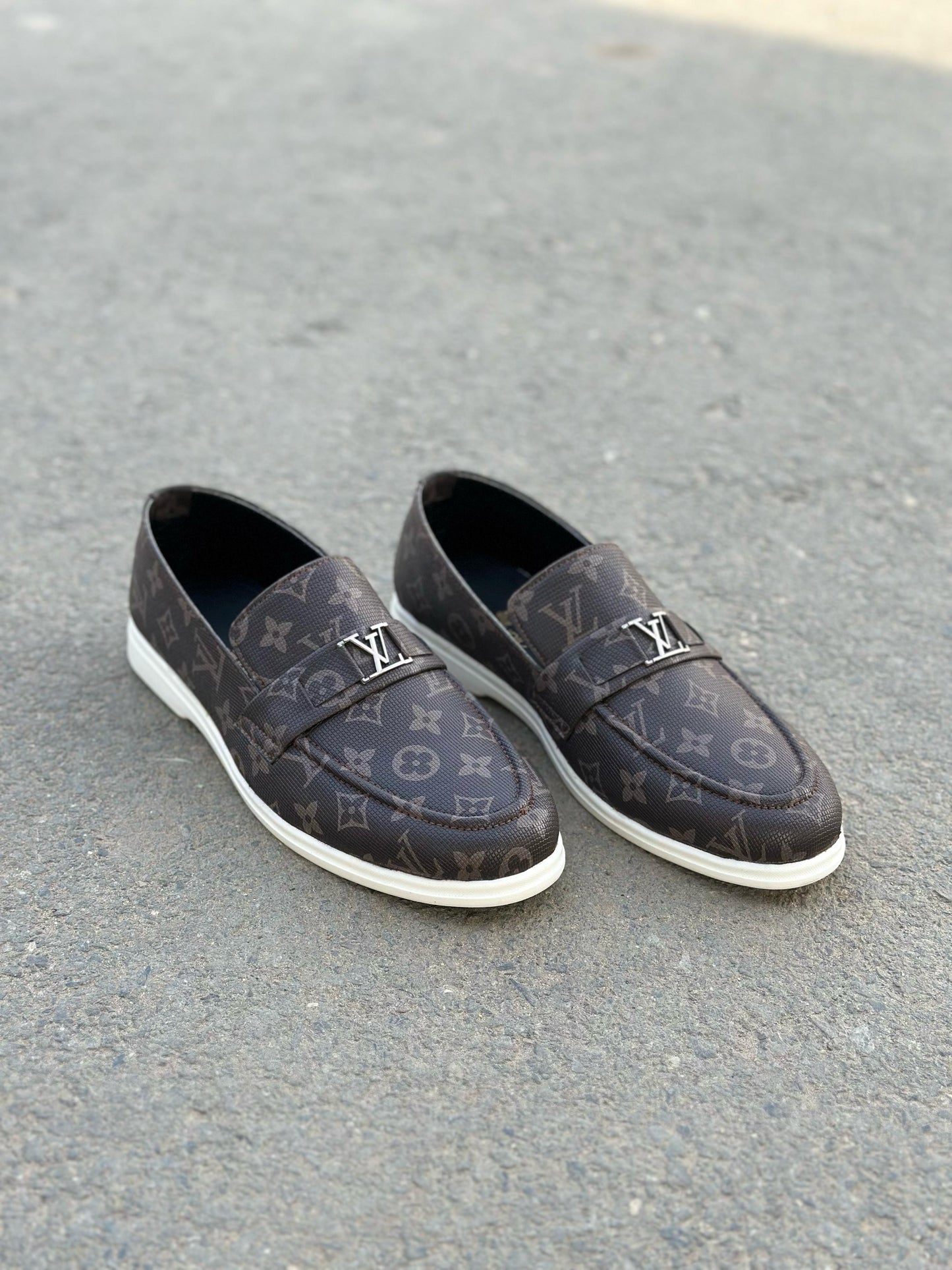 THE LUVINO BROWN -2605