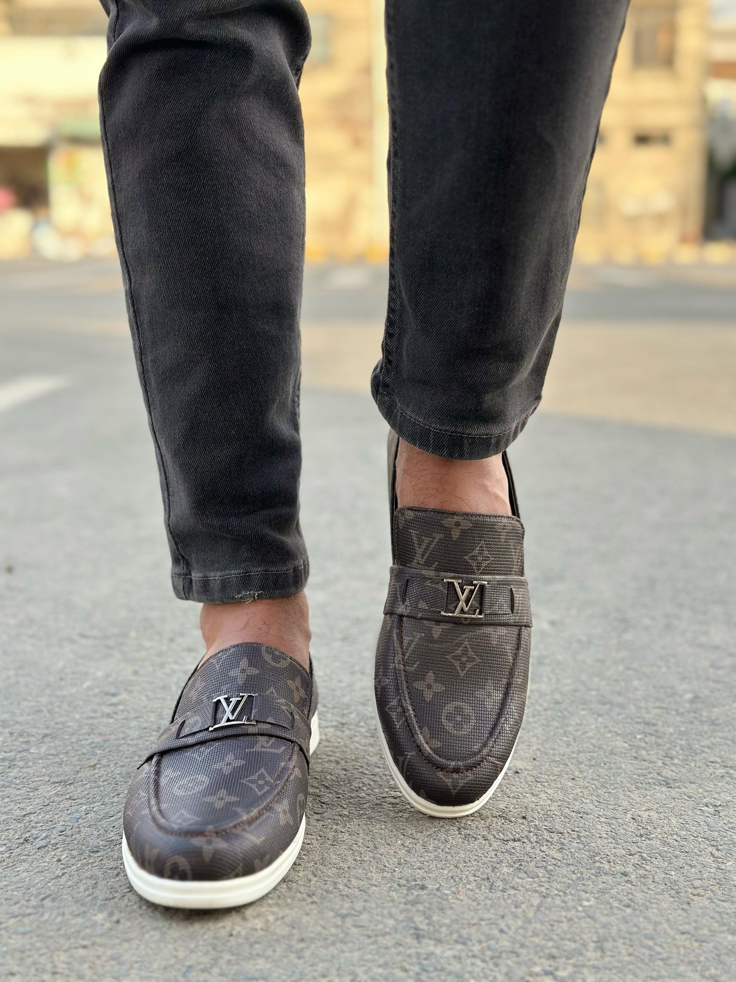 THE LUVINO BROWN -2605