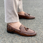 THE ALTONA TUSSEL BROWN- 2418