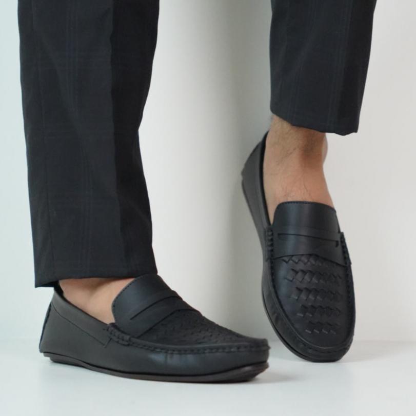 THE CRISSCROS BLACK Loafers SS-2472