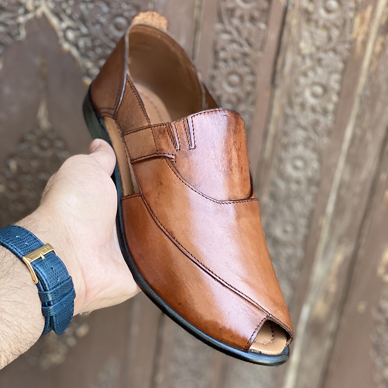 The Classic Leather Kheri