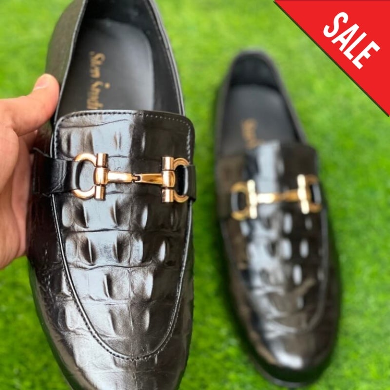 The Black Croc Textured stepstudio 